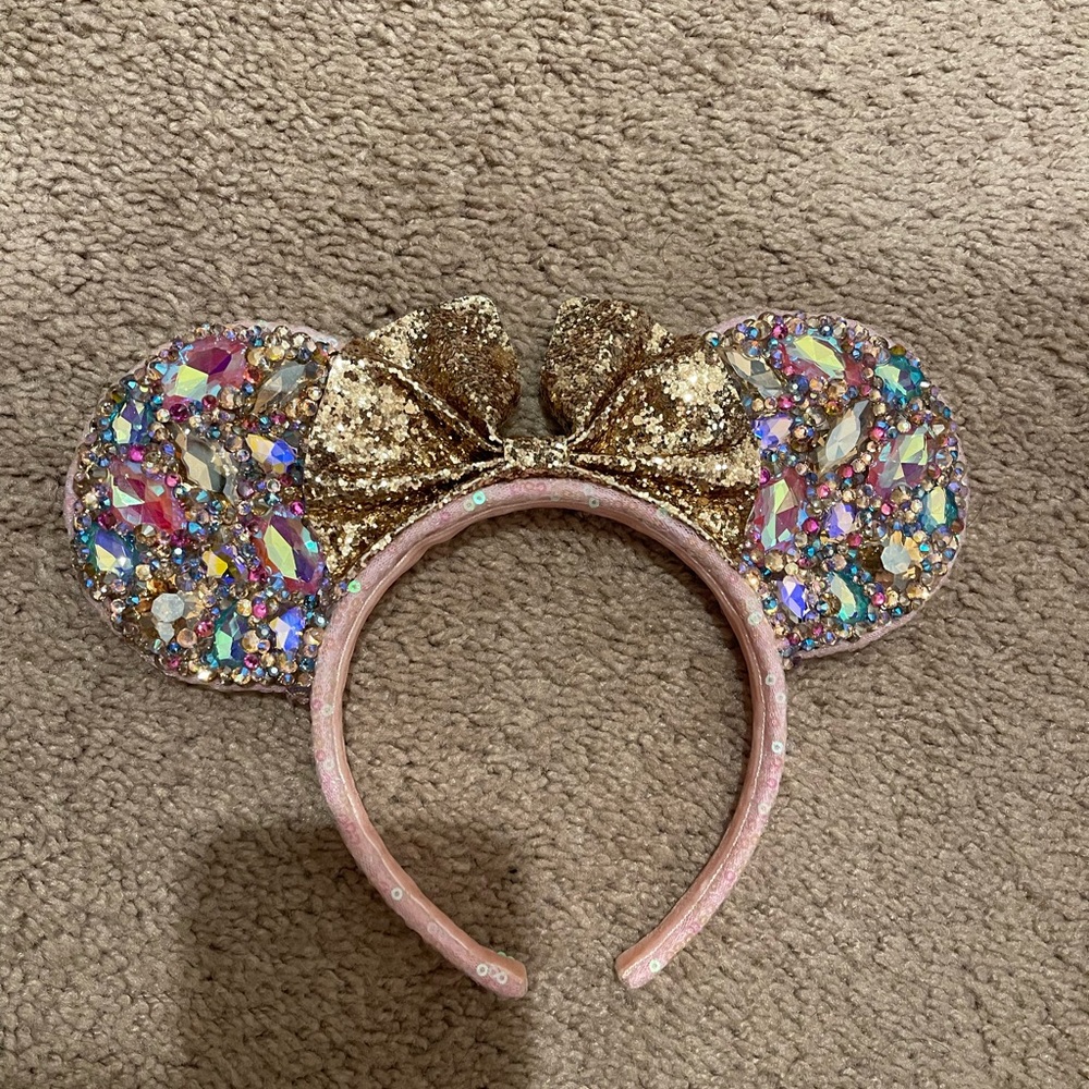 Minnie Mouse ears headband